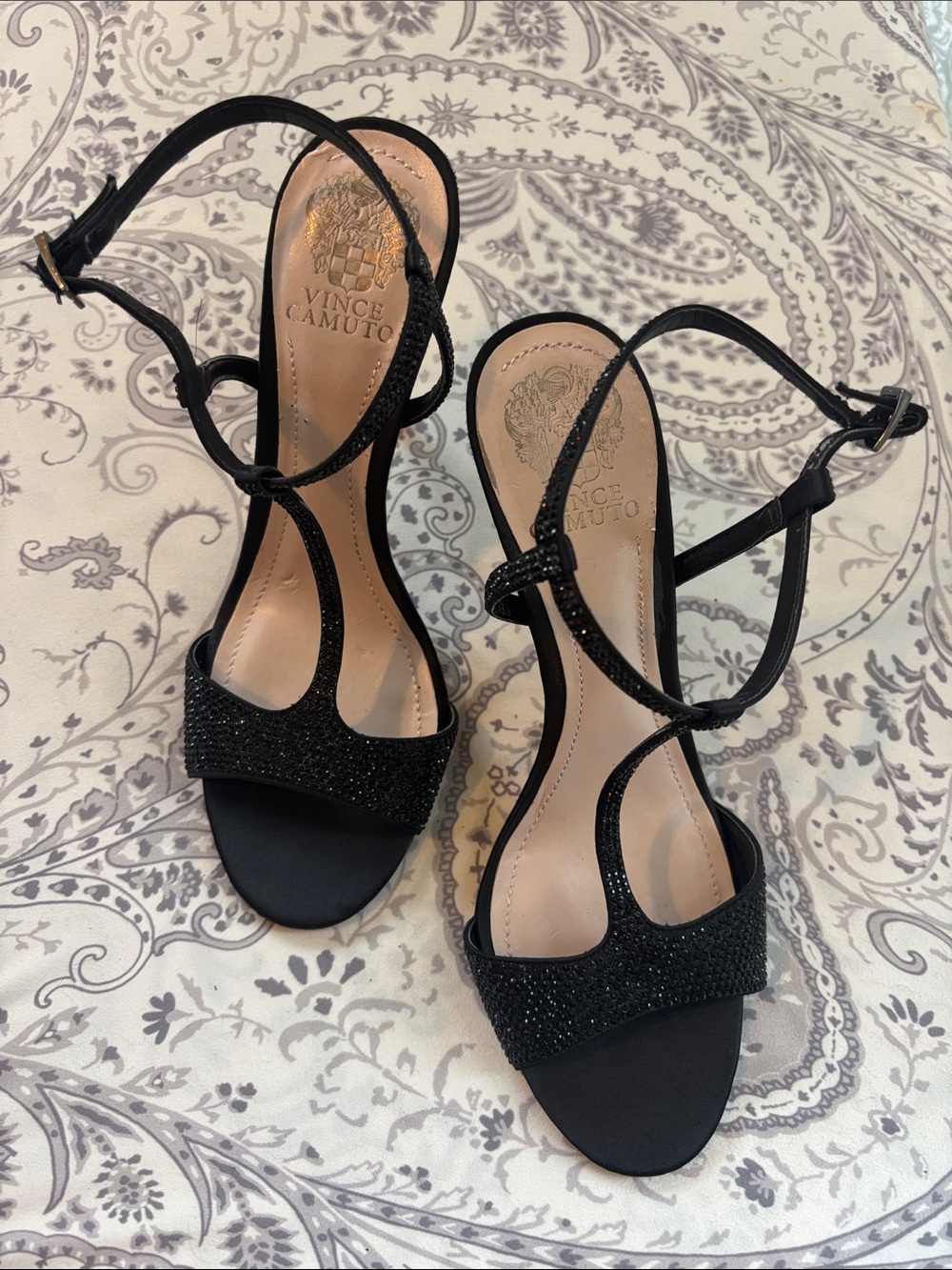 Vince Camuto Black Rhinestone T-Strap 4” Heel size 8.5